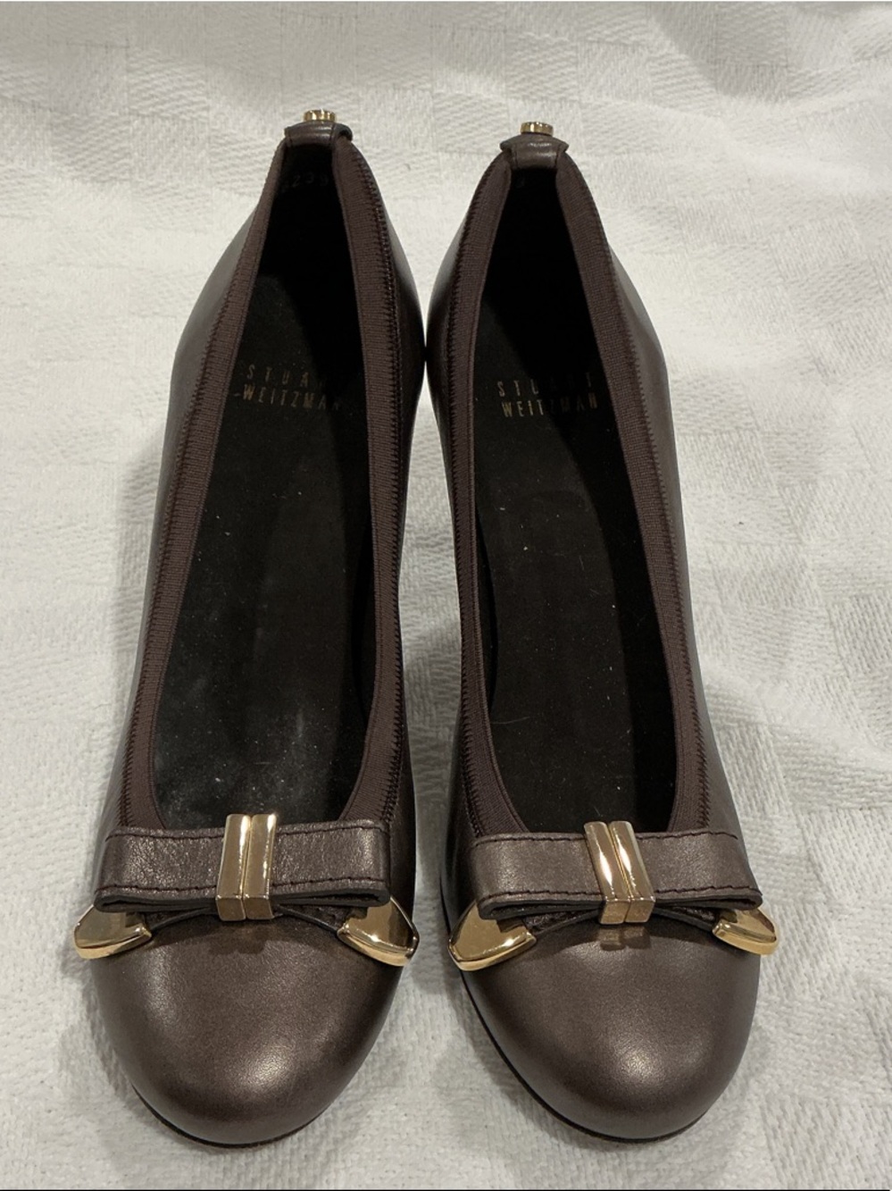 Stuart Weitzman Taupe Brown Leather Bow Flats with Gold Accents